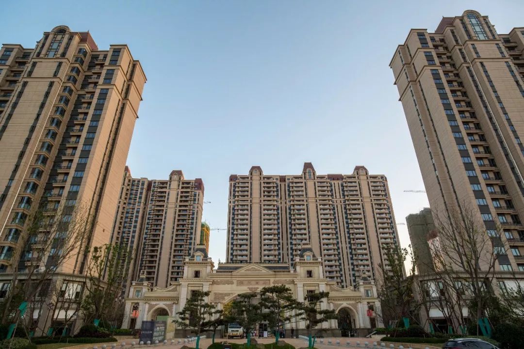 恒大首府源岸7576一梯两户板式临湖小高层认筹盛启