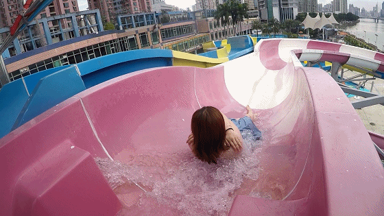 不想玩太刺激的项目还有环岛漂流河湾水上休闲必备~在河上慢慢漂浮