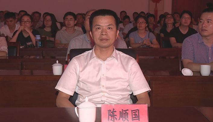 今天的访谈,看哭好多人!