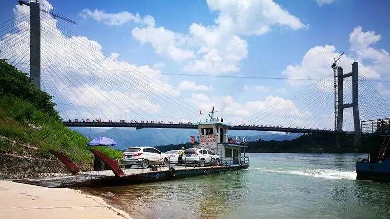 西双版纳橄榄坝大桥试通车!_景洪