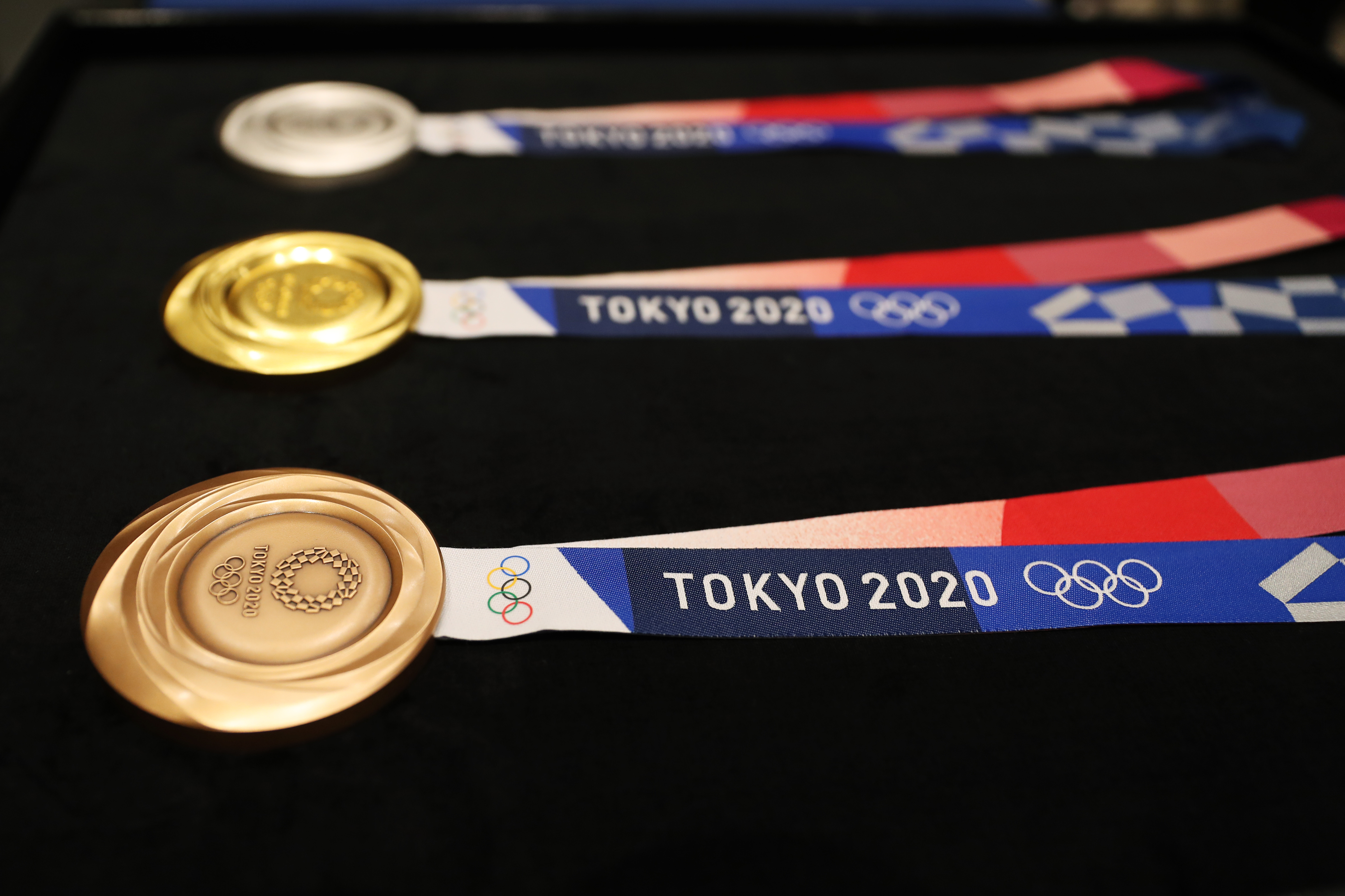 包含东京2020奥运会的词条