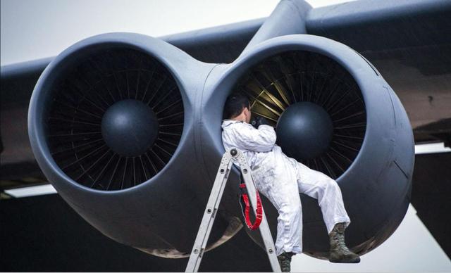 中国运10飞机同款:这台60年老发动机,b52轰炸机为何还在用?