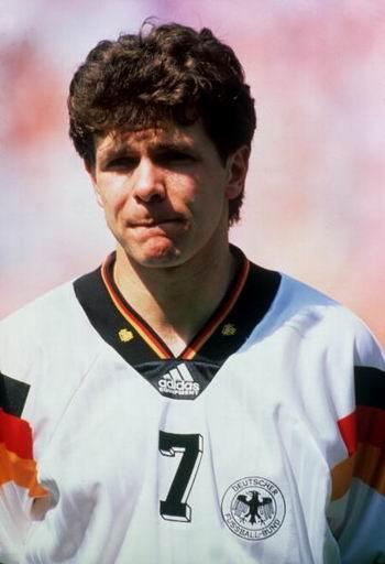 原创他是贝肯鲍尔钦点的德国队领袖为何在职业生涯中屡次谢绝拜仁