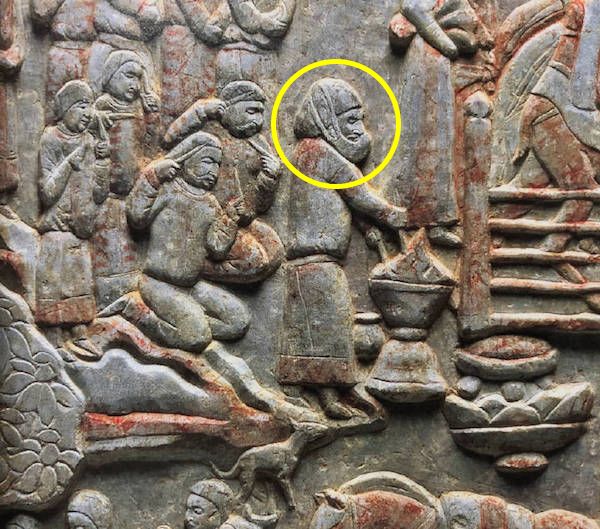 敦煌的西北长城烽燧中,已然发现了西晋时期(公元311年)一封带有袄教神