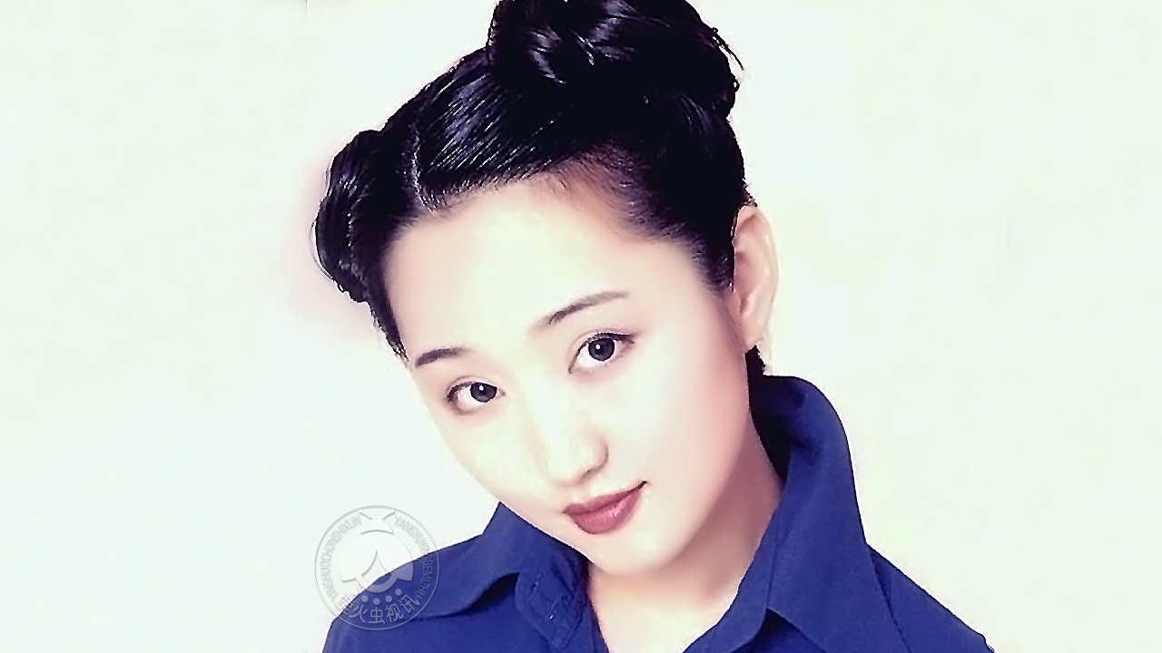 杨钰莹年轻时照个人图片