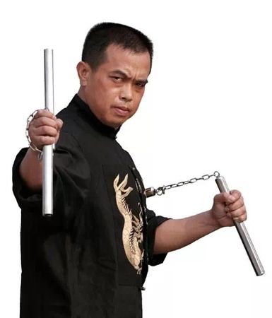 中国国内双节棍届活跃于荧幕上的几代代表性优秀人物_武术