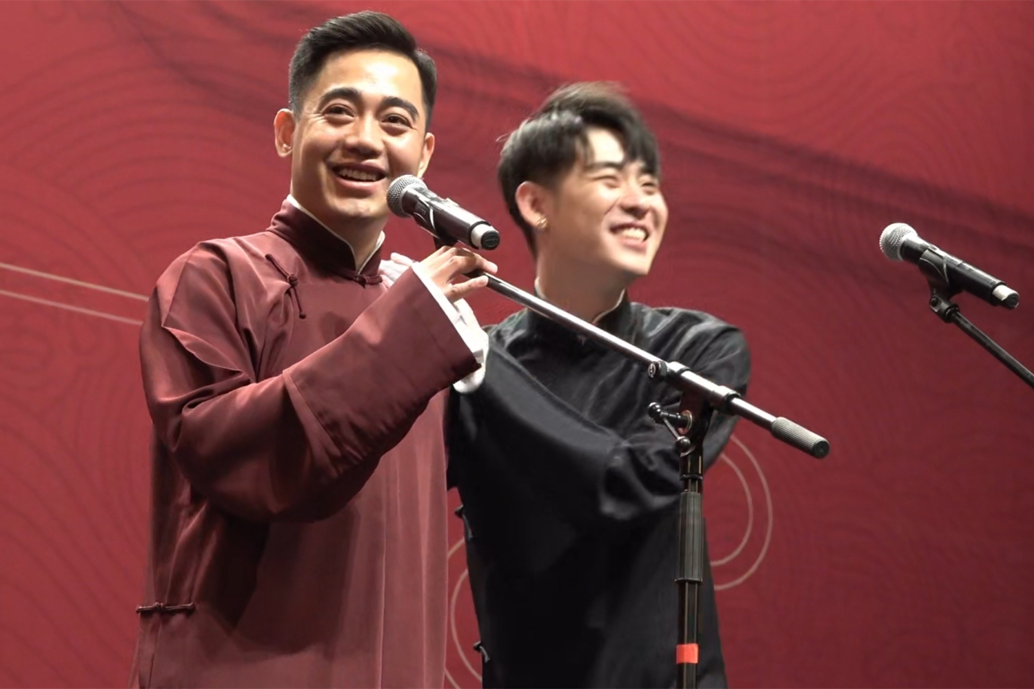 有人说,张云雷和孔云龙等人受伤都发生在生活中,那么德云社演员在相声