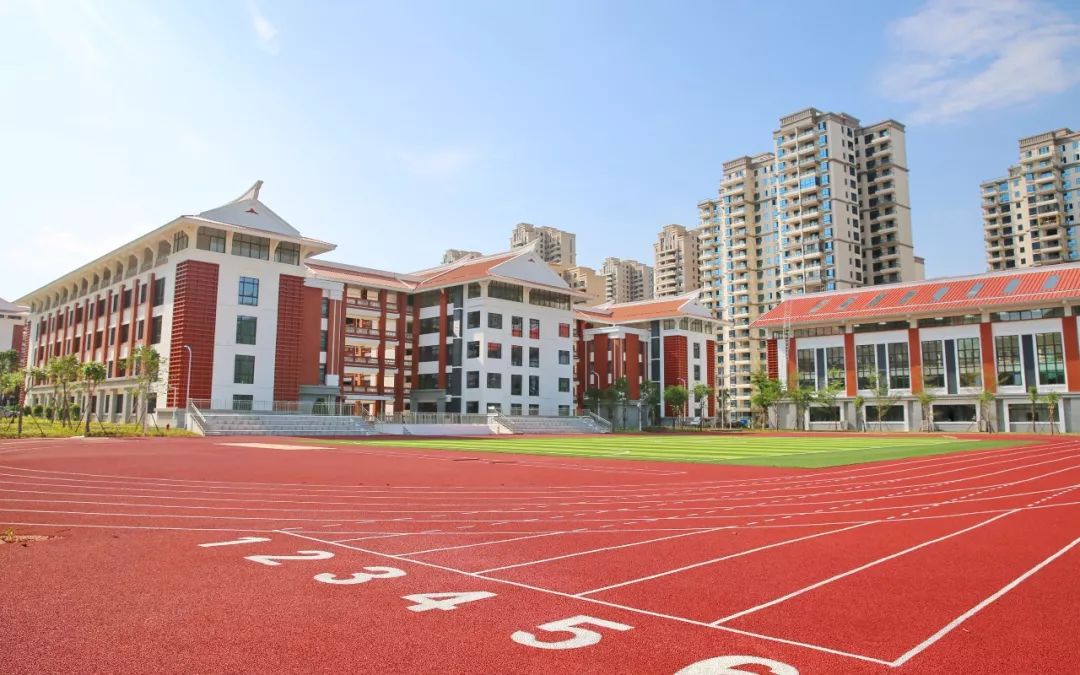 【不要错过】漳州开发区海滨学校招聘教师!