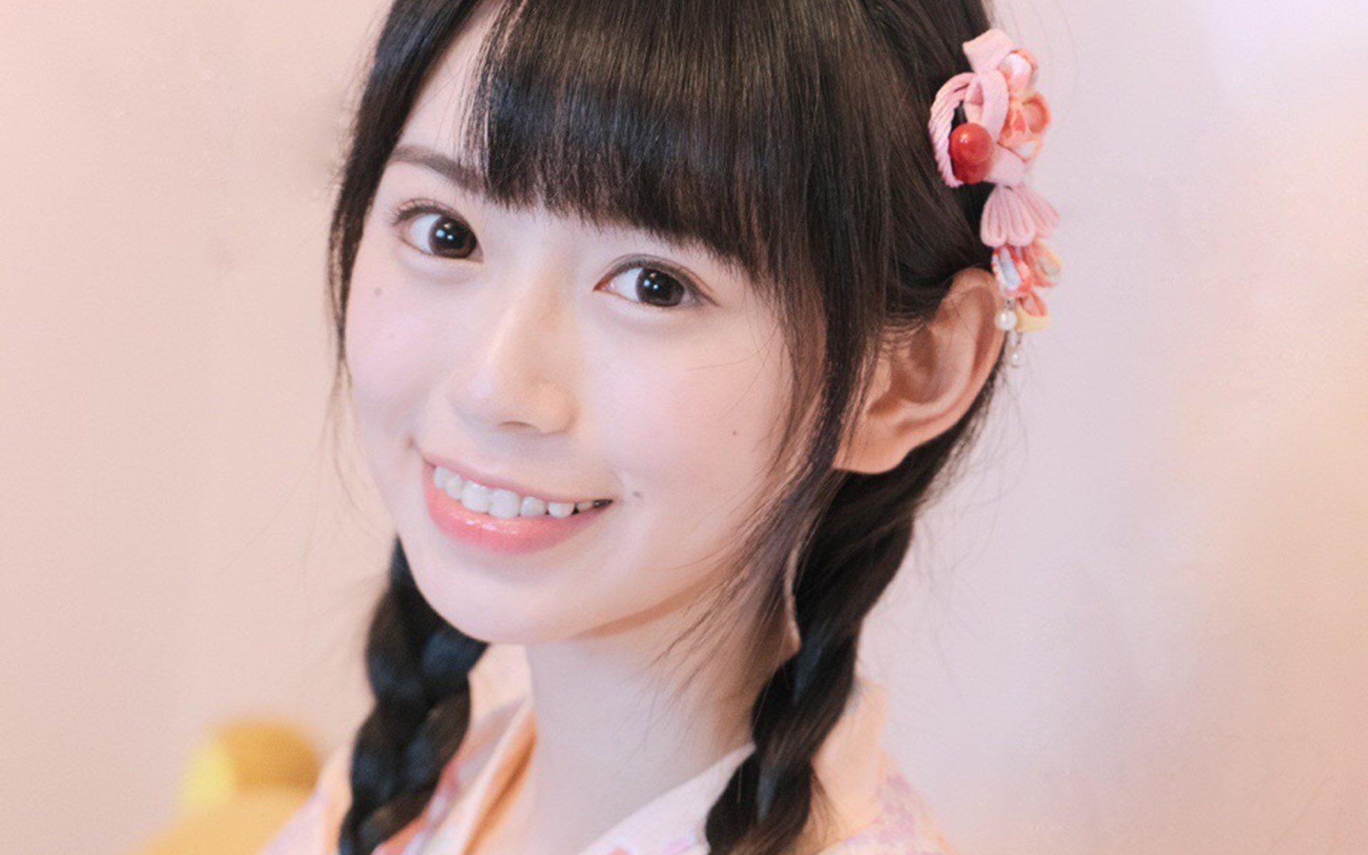 可爱萝莉甜美图片电脑壁纸