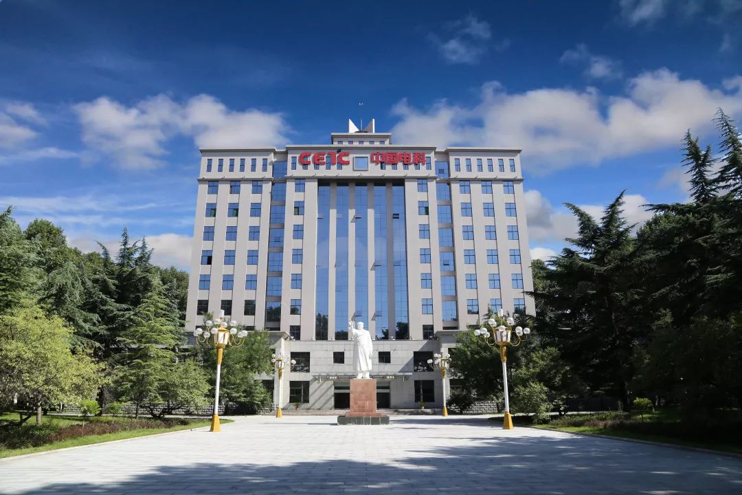 少年自有少年狂藐昆仑笑吕梁新人入职日记二