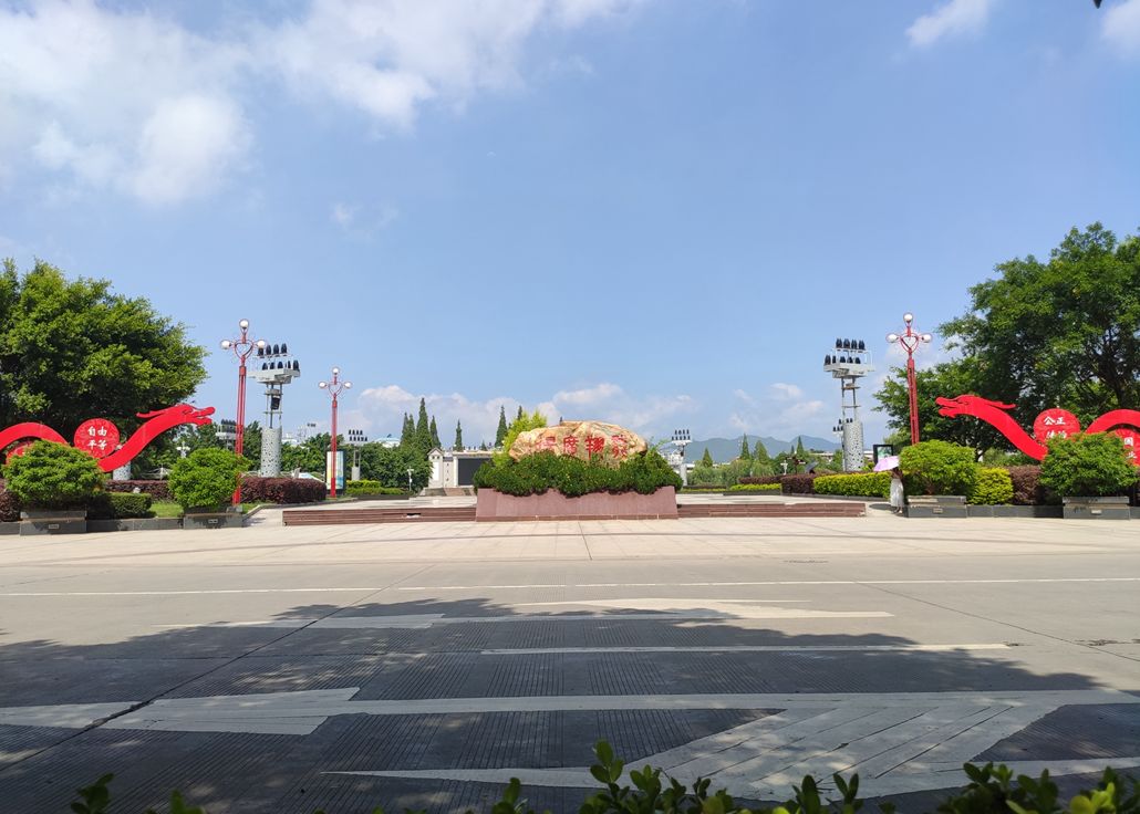 龙南你怎么这么美