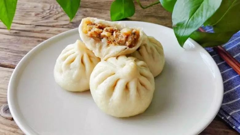 香菇肉包这样做,一步一步地教你,皮薄馅大好吃极了!