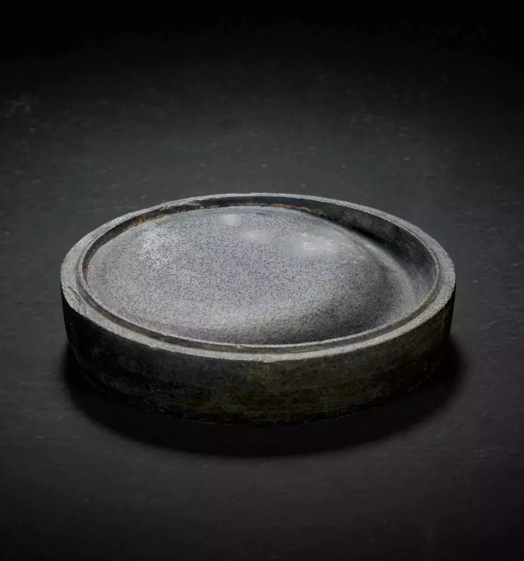 《晋书·温峤传论》记载: 「性履纯深,誉流邦族」.