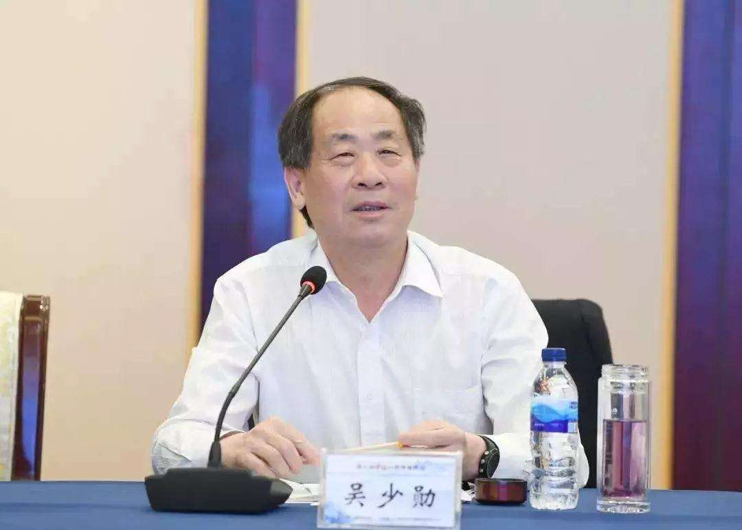 劲牌吴少勋入选福布斯2019中国慈善榜,以1.6亿捐赠额位列32位_大冶