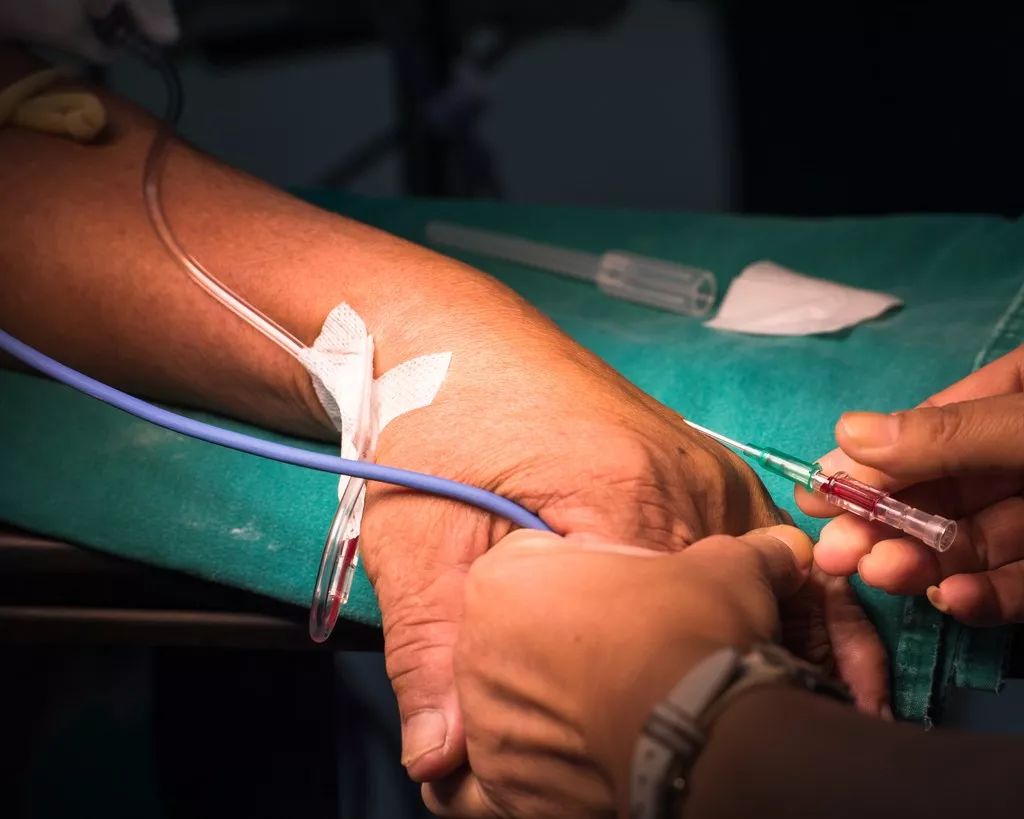 这些抗菌药物滴注时间需1小时是为啥呢