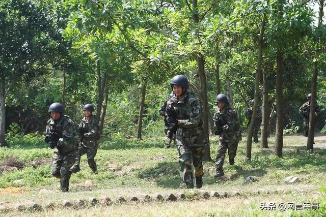 越南海軍陸戰隊鳥槍換炮偏愛以色列武器56式衝鋒槍仍在挑大樑