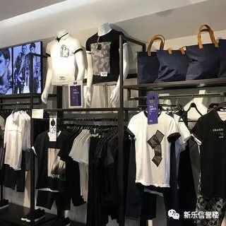 【新乐信誉楼】km休闲品牌即将入驻,预计八月份开业,敬请期待!