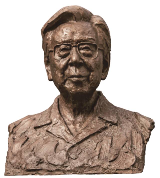 作品:语言学家拼音之父周有光 青铜 2013作品:王民大使 青铜 2014作品
