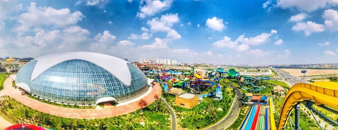 西部恐龙水乐园:国家aaaa级旅游景区,分为室外水乐园和室内温泉馆两