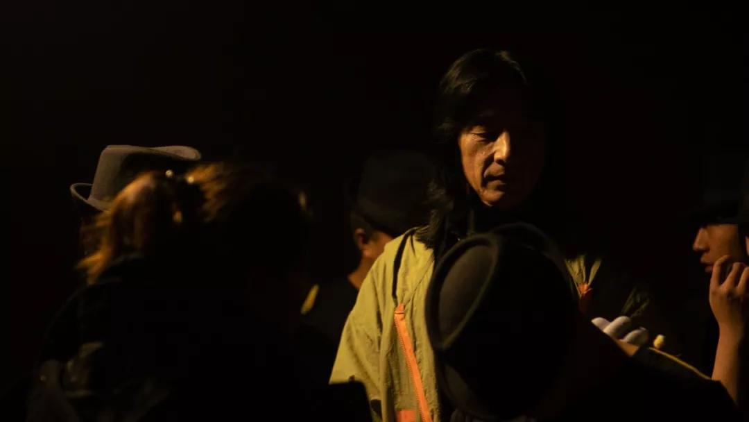 唐朝乐队主唱丁武：我玩摇滚没有章法_中国