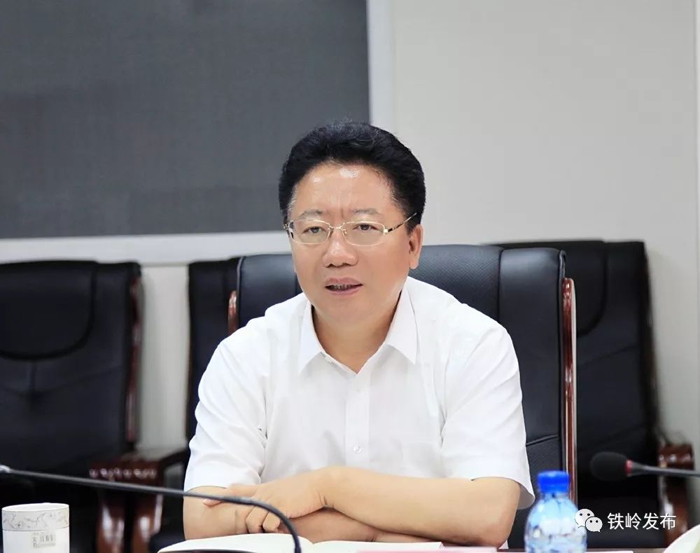 时政李士伟到市防汛抗旱指挥部调研防汛抗洪工作时强调增强防大汛意识