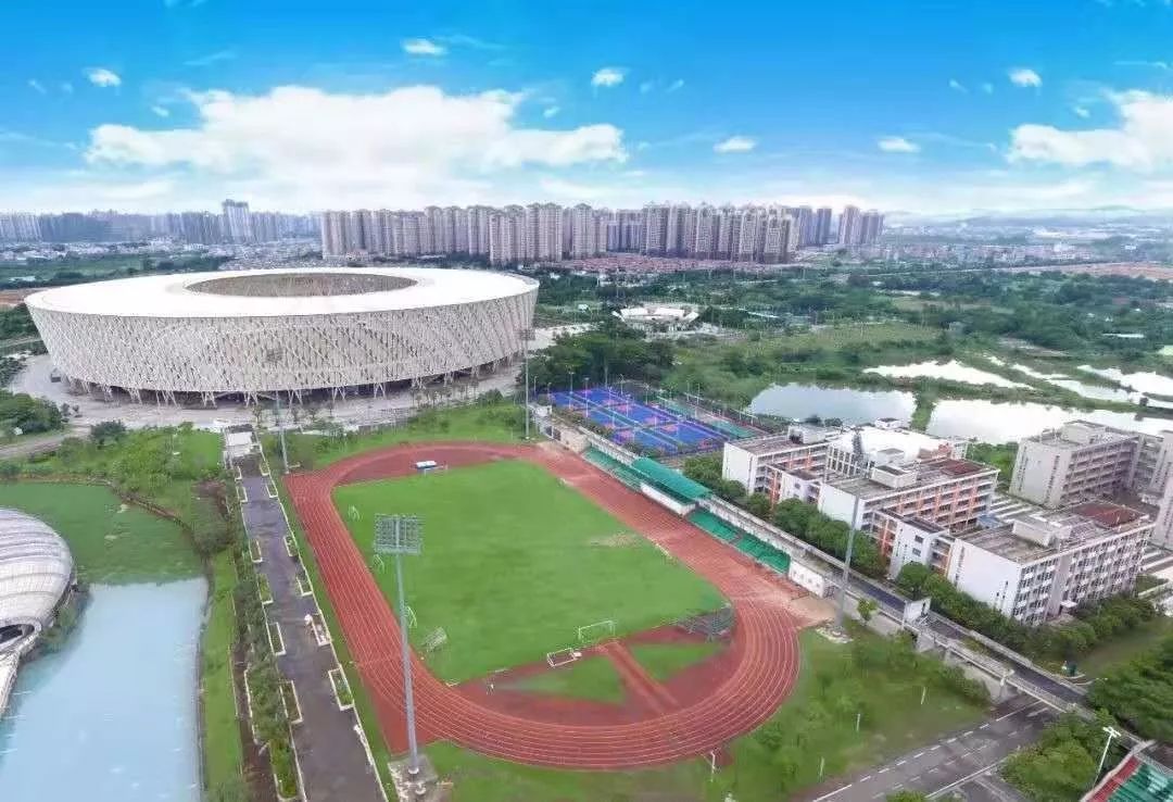 惠州市体育运动学校先后为国家培养输送了曾美兰,韩朝明,兰卫,钟秀娥