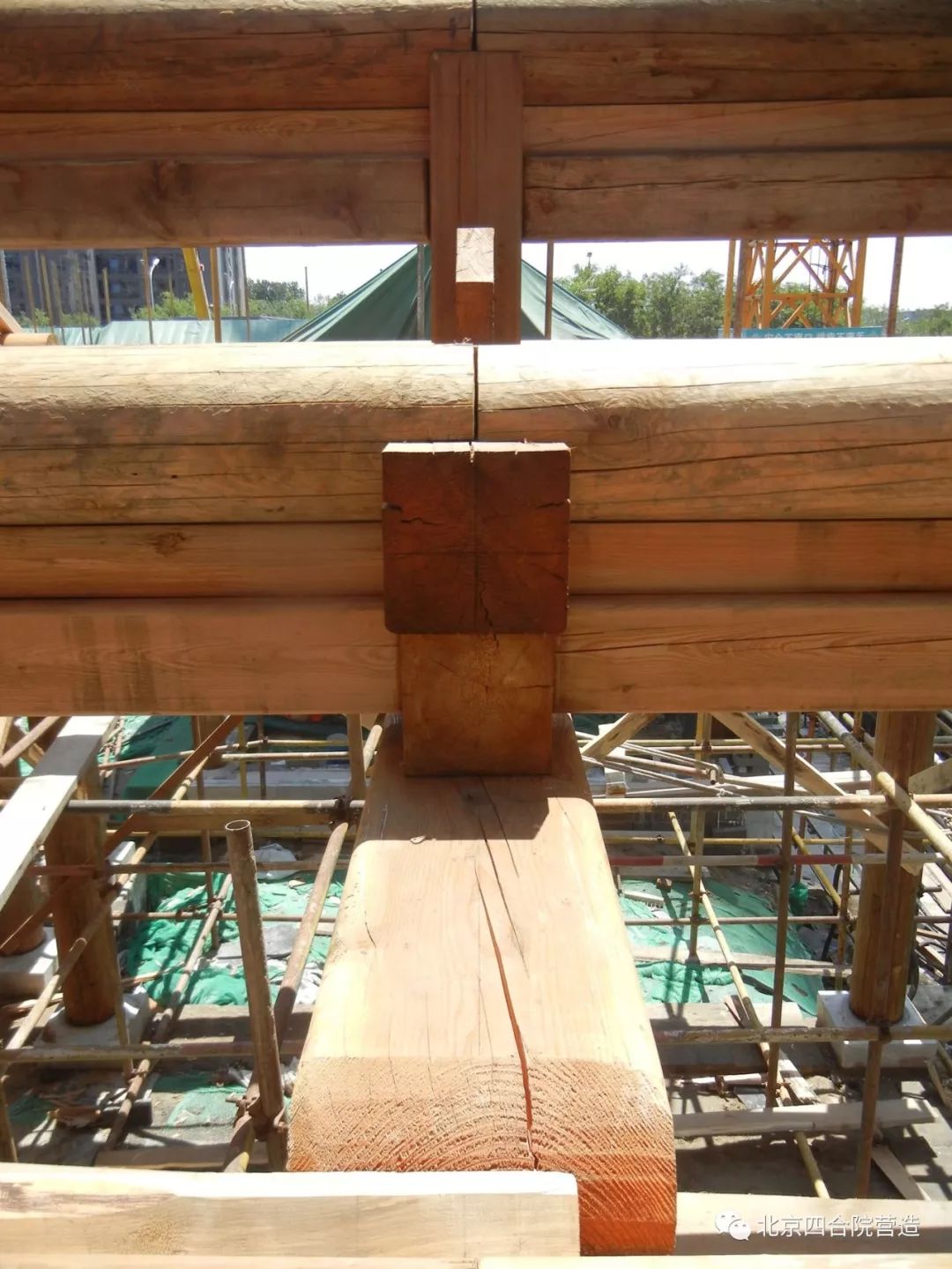 古代中国木构架建筑的主要结构部分,由柱,梁,枋,檩等组成