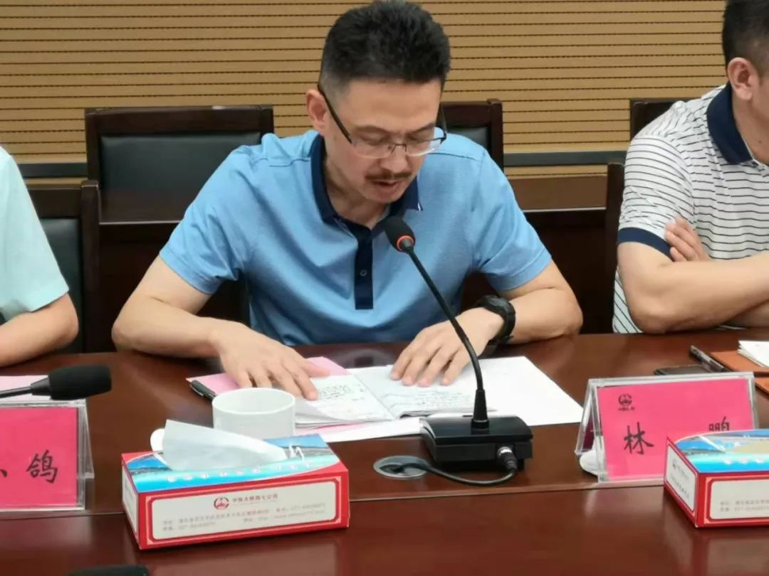 七公司总经理章德春对公司发展概况,全面管理实验室