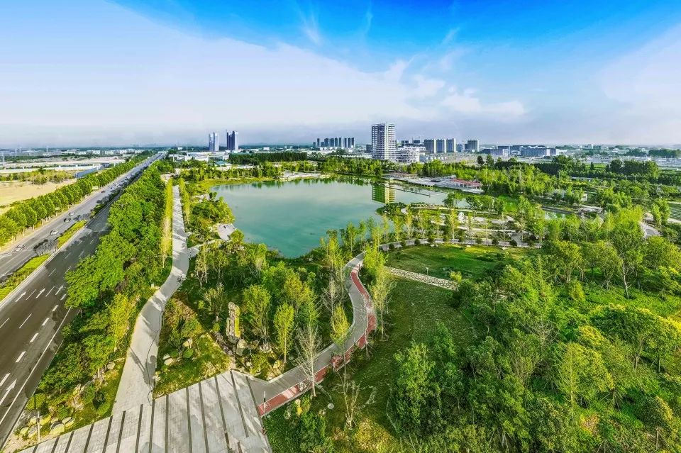 孔孟之乡文化再生济宁经济开发区郗鉴湖公园艾绿尼塔