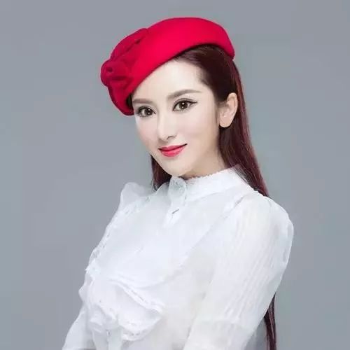 歌唱家—毛一涵中国东方歌舞团青年女高音歌唱家,中国音乐家协会会员