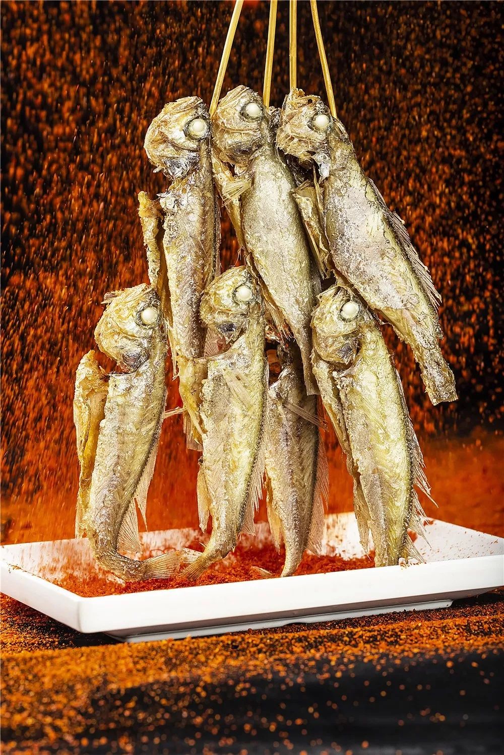 阿里巴巴烤肉,大连铁板鱿鱼,老北京爆肚,巴西烤肉,魔鬼小黄鱼等;网红