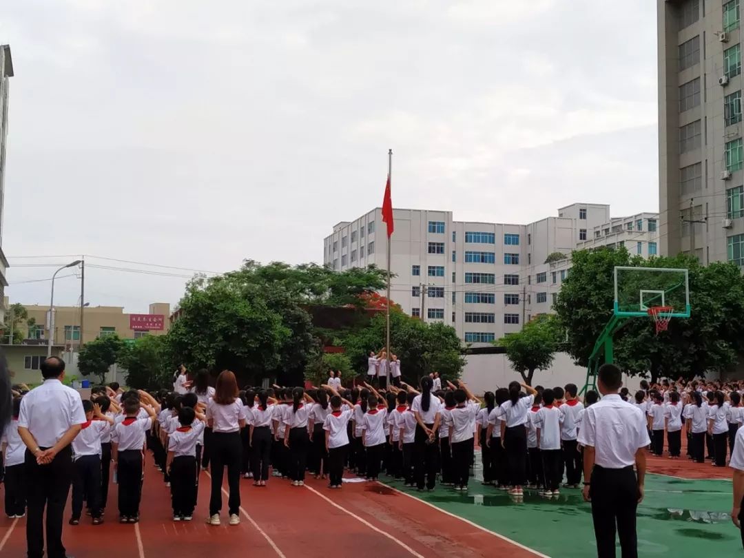 【浪险】澄海这所学校登上南方日报!到底为啥这么牛?_黄冈