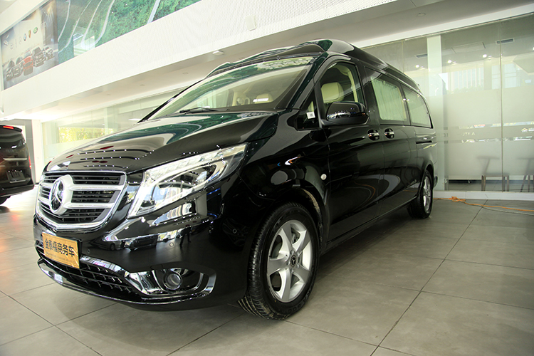 流转时光续写奢华西安金泰福奔驰v8七座豪华商务车