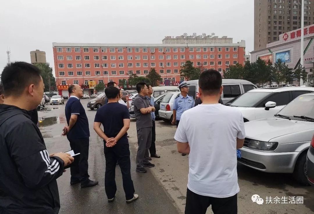 扶余发生|扶余三井子一摩托与轿车相撞 两人受伤被送医治疗/扶余市