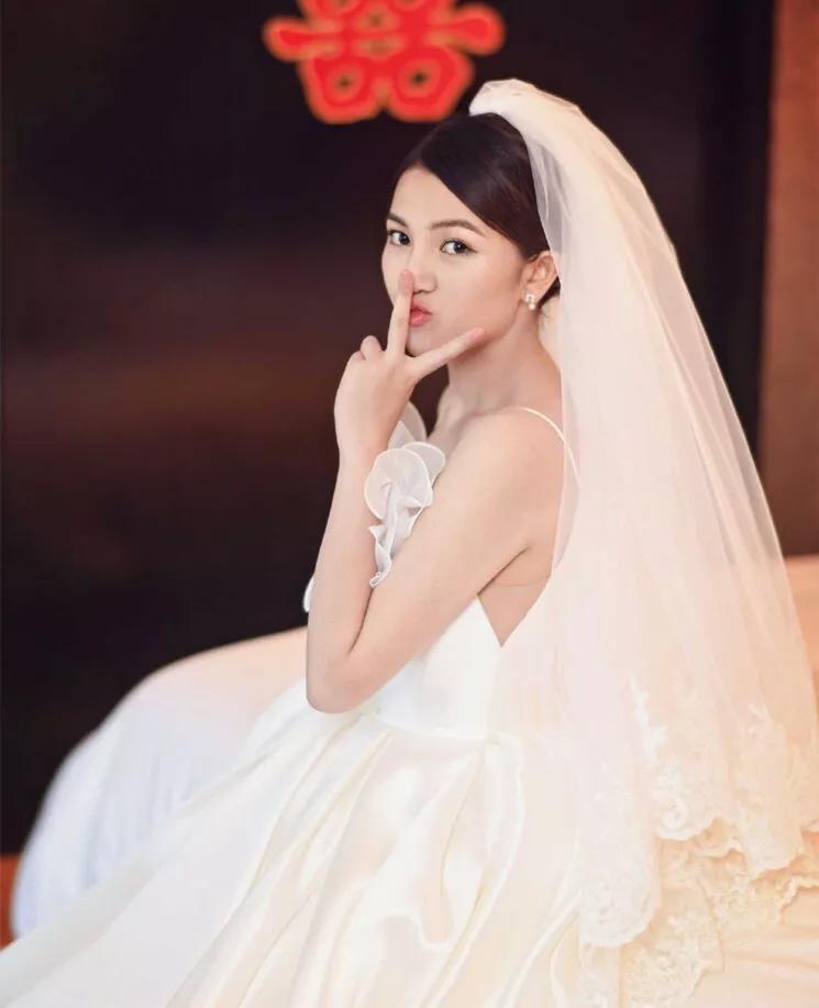 这是一封长达5年的情书 | 她穿上了lanyu婚纱 (文末福利预告!)_张晓晨