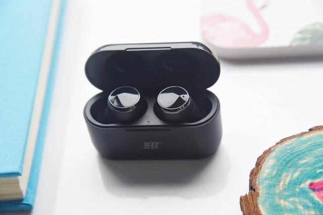 入手半月更轻更炫音质更佳jeetairplus值得入手