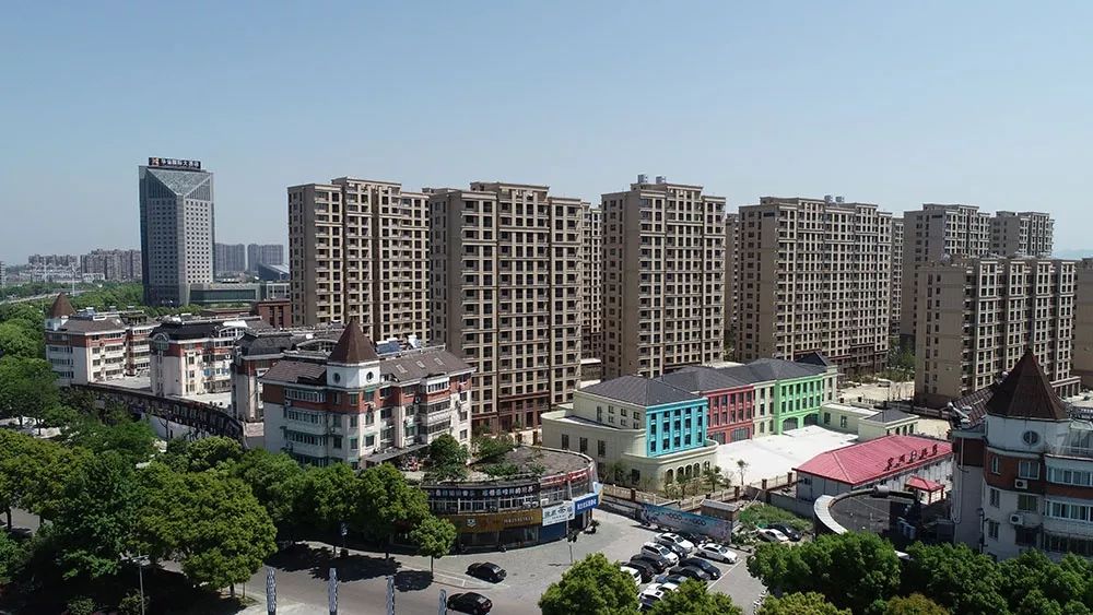 桃源路第二家店02老板一家原是台州人,1989年带着两岁的儿子来到奉化