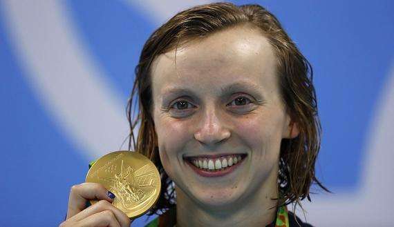 原创凯蒂莱德基因身体不适退出200米和1500米自由泳比赛