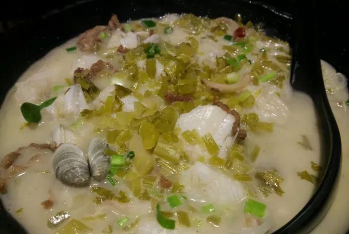 水 潺 咸 菜 面地址:玉环市玉城街道康育南路301号店名:兴旺阁面馆