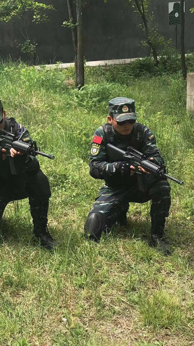 八一建军节沂水雪山彩虹谷搞个大事情武装起来