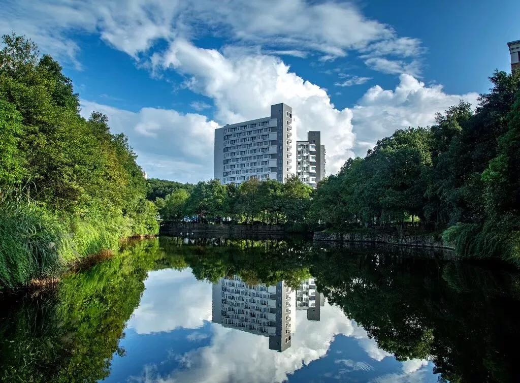 新睿it学院怎么样?校园环境如何?跟随小新来体验