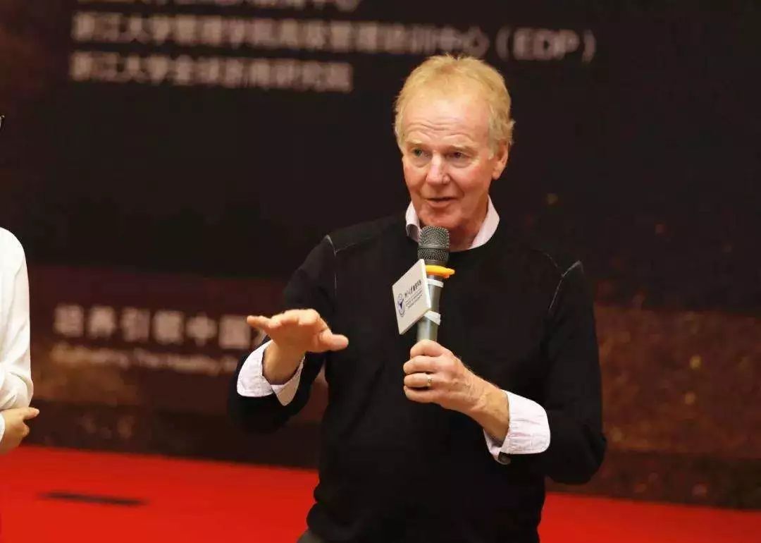 彼得圣吉掀起学习型组织风潮的管理大师