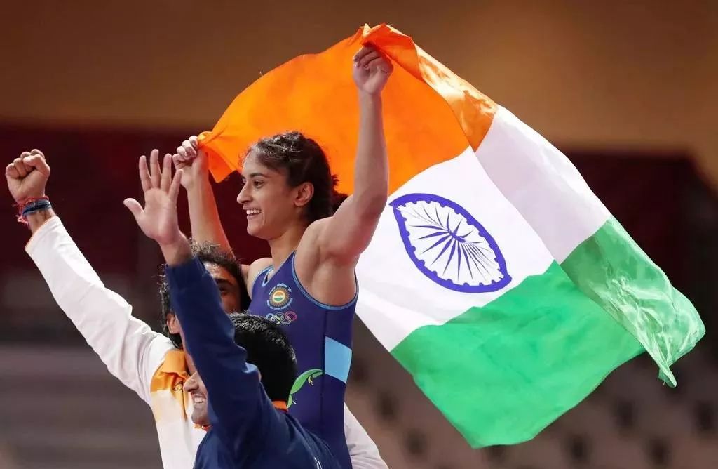 在这个过程中,父亲马哈维亚父亲不容置疑的坚持,起着至关重要的作用.