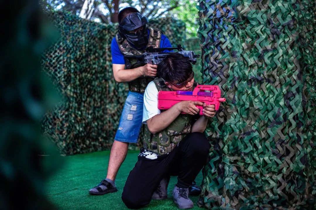 9元玩转真人cs!1500㎡超大面积,99%还原真实游戏场地!