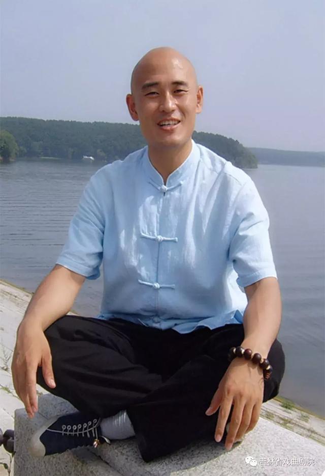 《铡美案》《遇皇后》等徐朝皝饰二郎神优秀青年演员 工武生师承