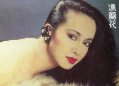 而因为《一代佳人》是汤兰花返台的第