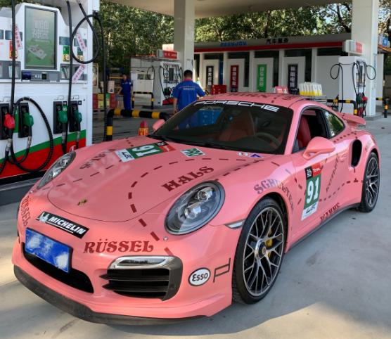 粉猪911 turbo s,天蝎排气外加陶瓷刹车,在北京等着你偶遇_裂纹