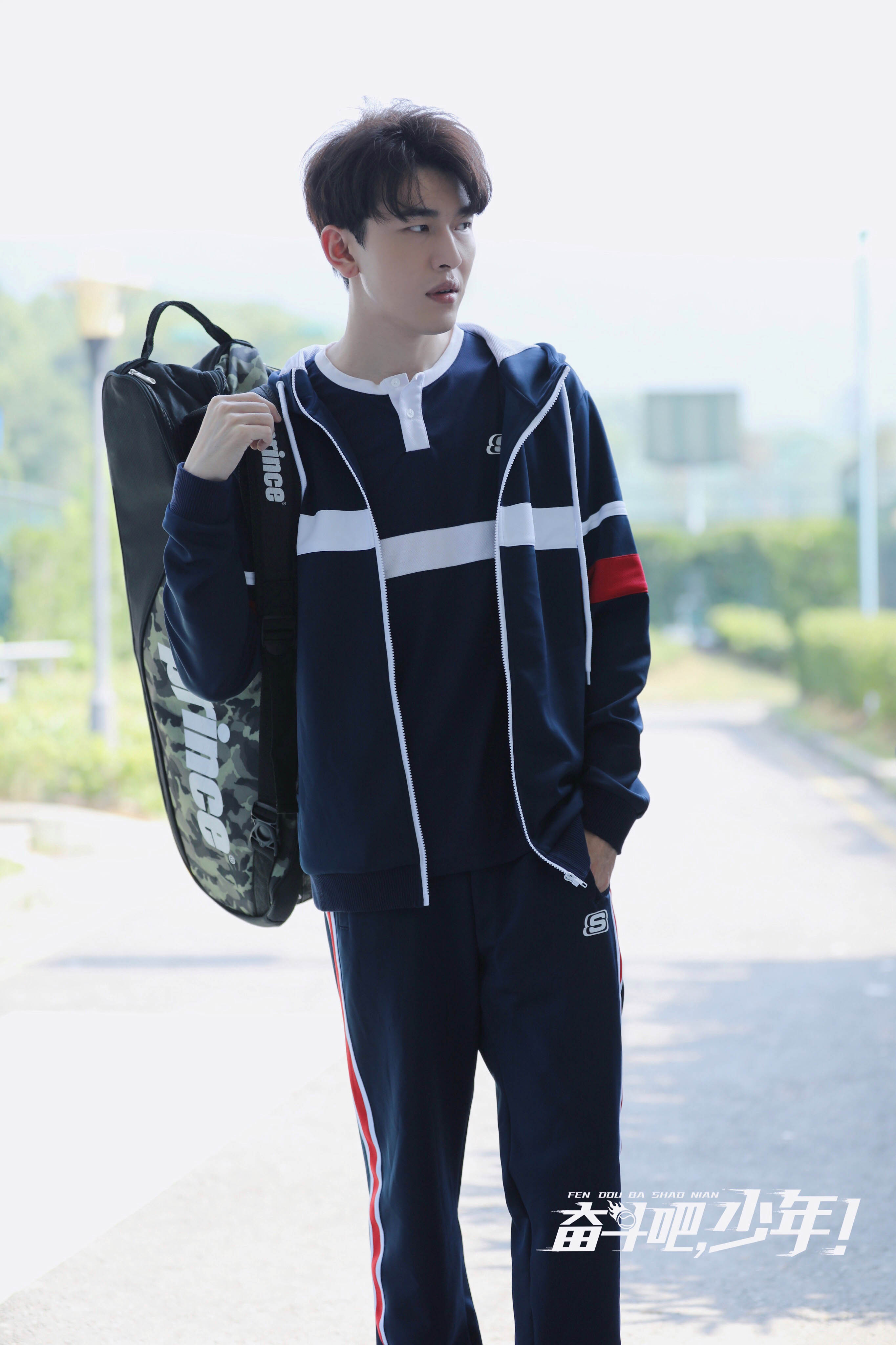 孔垂楠《奋斗吧少年》角色上线 "反差萌"形象惹观众热议