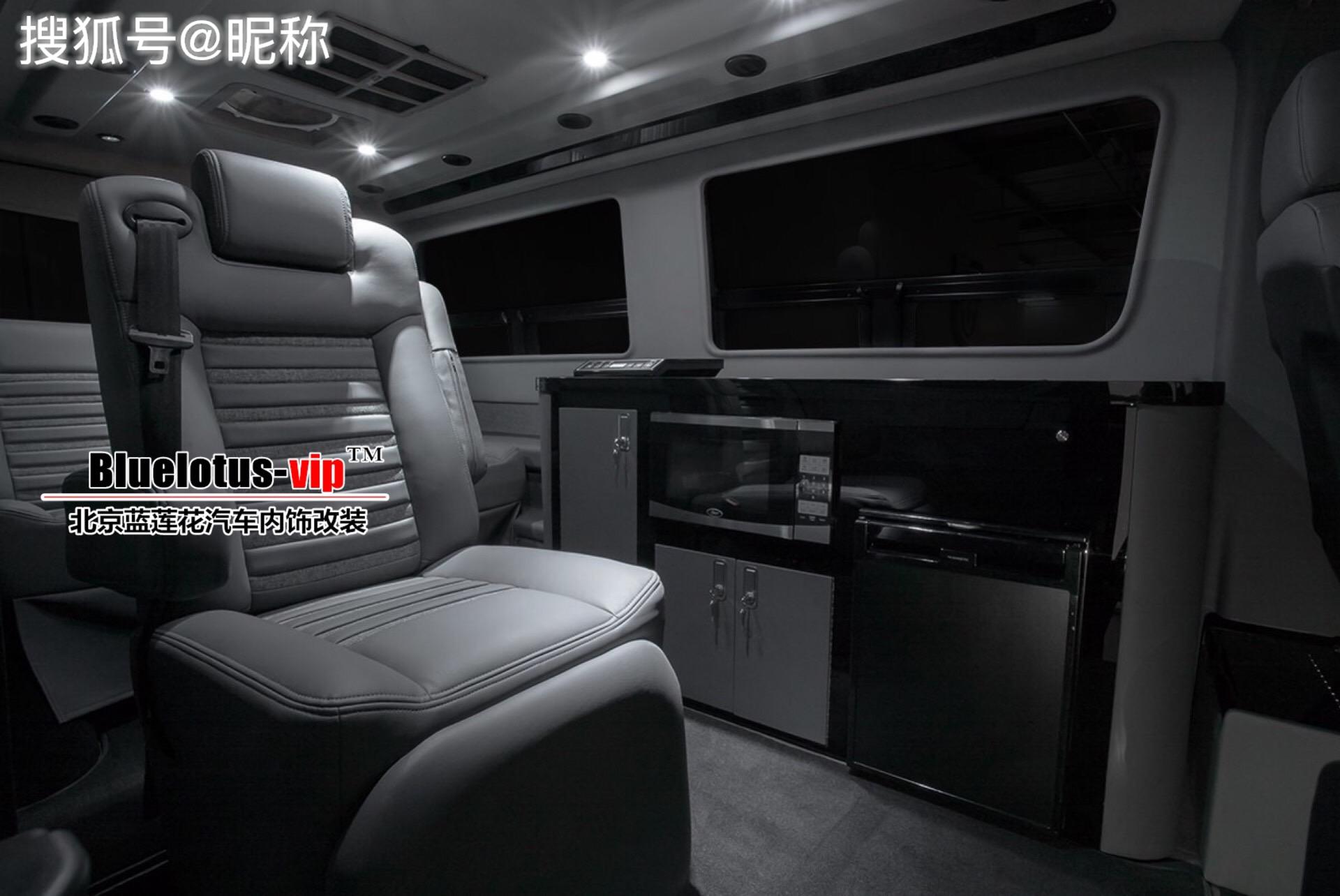 乌尼莫克改装房车/越野王者风范