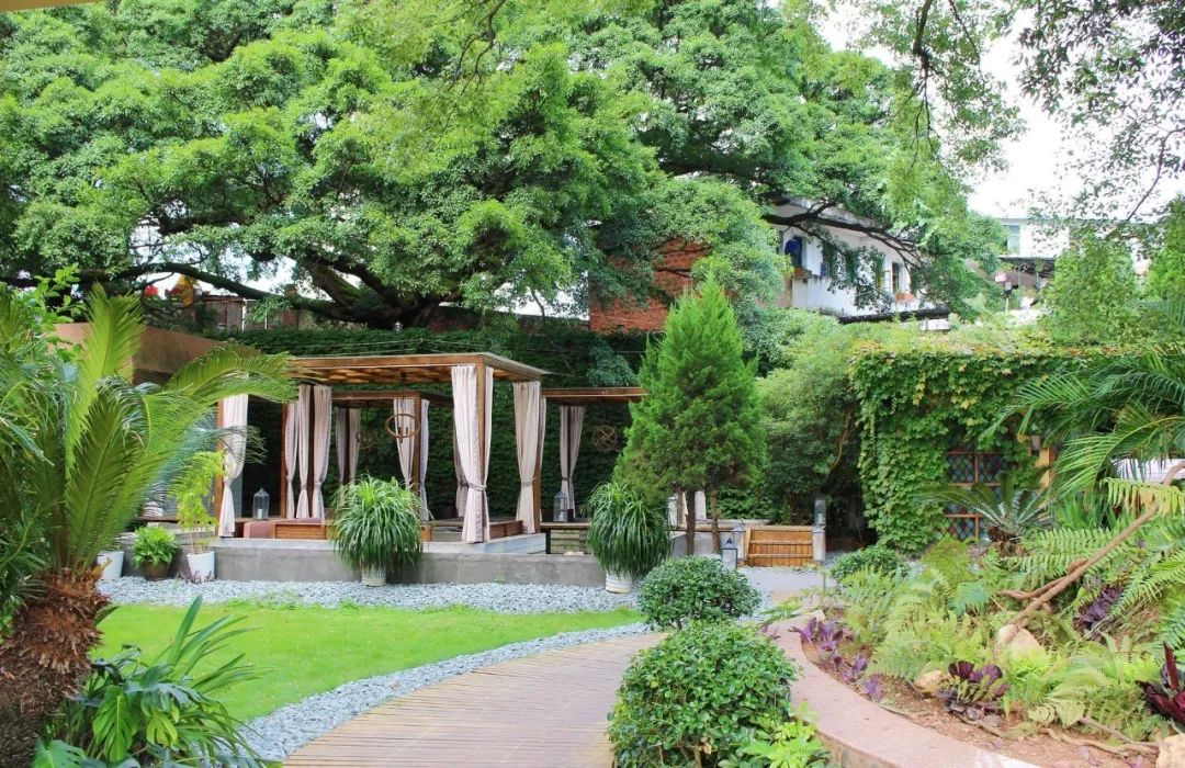 赣州占地4000㎡别墅庄园自带外景园林露天泳池水上茶室